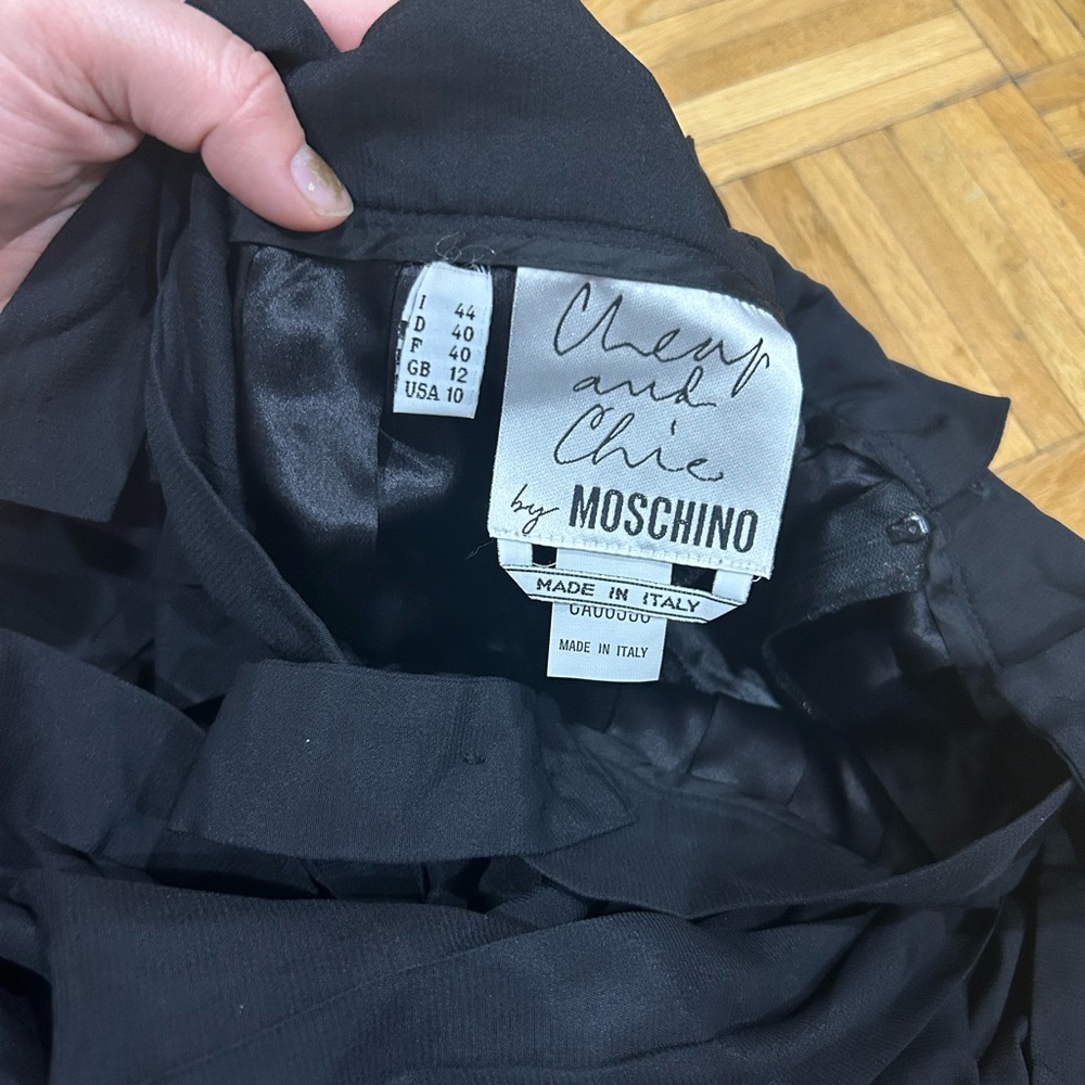 Cheap and Chic by Moschino skirt size 10 - Picture 4 of 4
